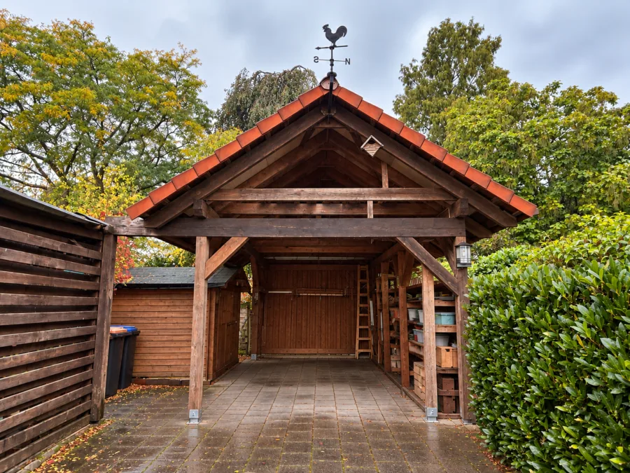 Ankommen, Einziehen, Wohlfühlen- attraktives Einfamilienhaus in ruhiger Wohnlage von Bockhorn - Carport (50454)