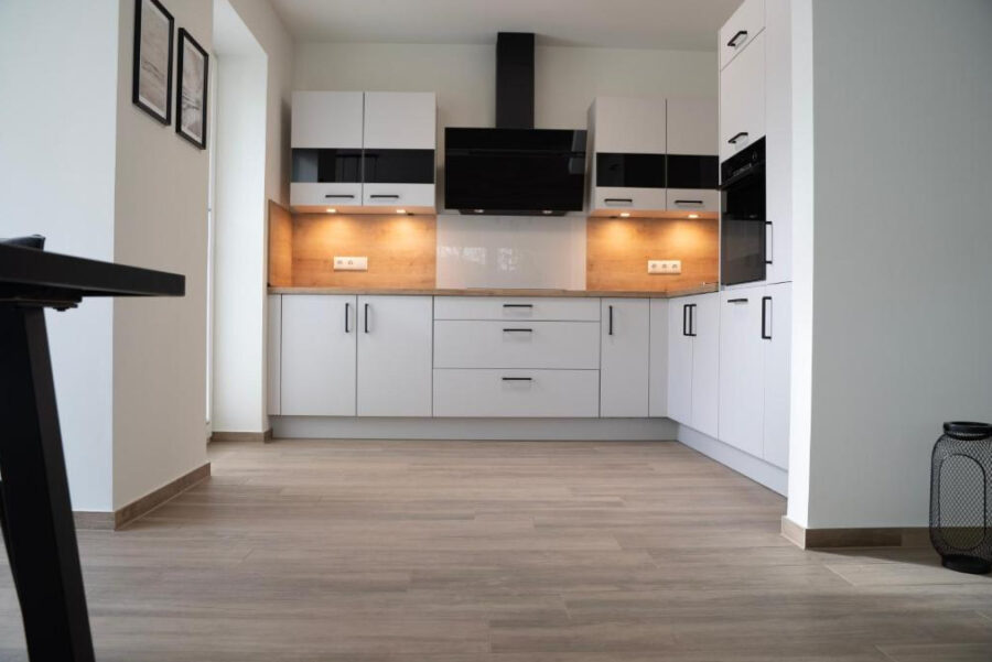 Exklusive Ferienwohnung mit privatem Wellnessbereich im Nordsee Park Dangast - Küche (43838)