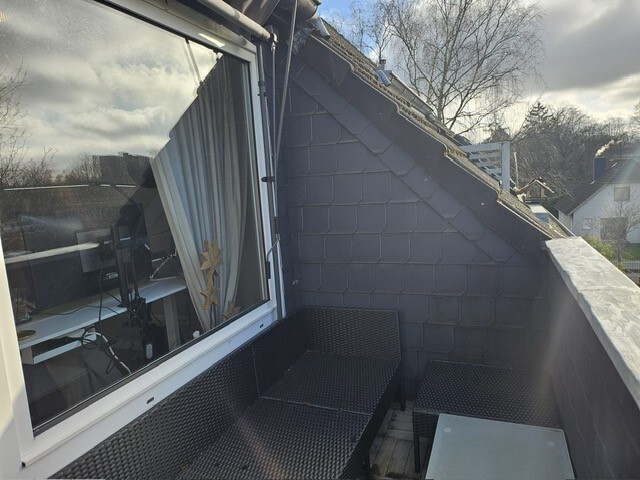 Top renovierte 2-Zimmer Wohnung mit Südloggia & Tiefgarage – Ihr neues Zuhause in Hamburgs Bestlage - Balkon (34571)