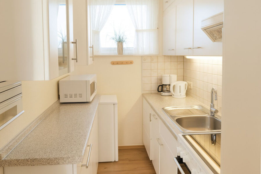 Traumhafte Auszeit an der Küste: Ferienwohnung in begehrter Strandnähe von Horumersiel - Küche (43658)
