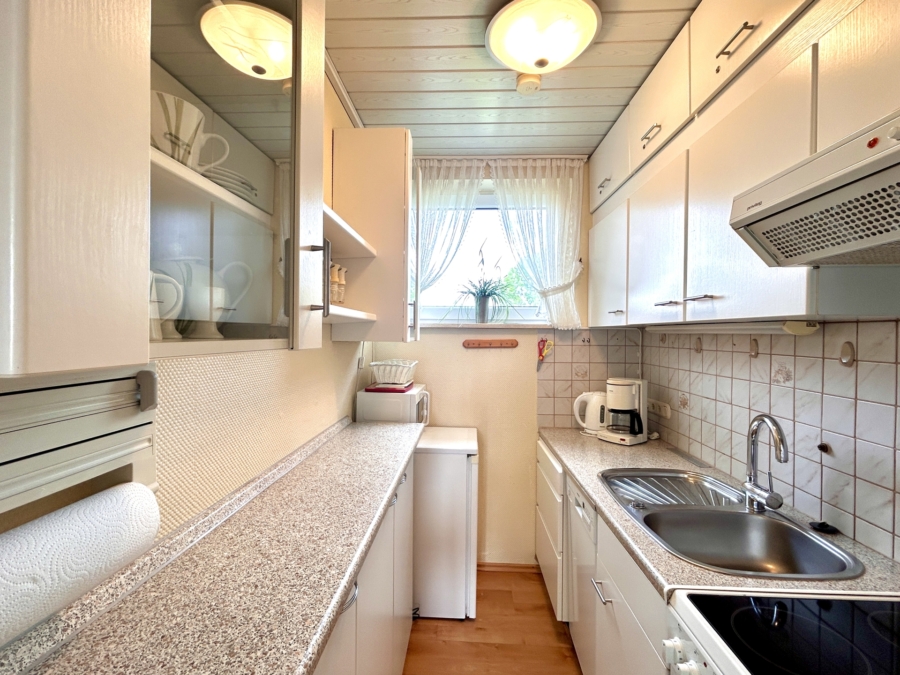 Traumhafte Auszeit an der Küste: Ferienwohnung in begehrter Strandnähe von Horumersiel - Küche (45972)