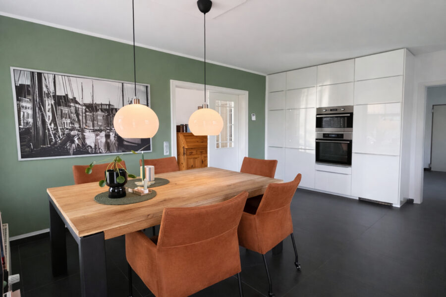 Familienglück pur! Charmantes Einfamilienhaus mit großem Garten & Platz zum Entspannen - Essbereich (40362)