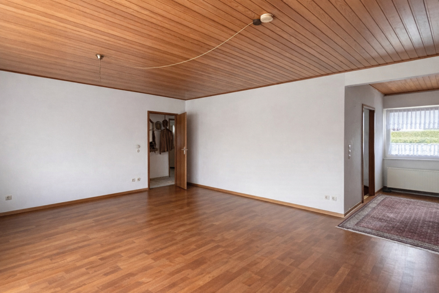 Traumhaftes Grundstück mit Altbestand – Top Lage vom Nordseebad Dangast - Wohnzimmer virtuell geleert (45812)