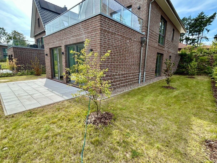 Wohlfühloase an der Nordsee – Stilvolles Ferienhaus im Nordseebad Dangast - Terrasse Untergeschoss (32691)
