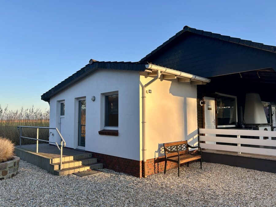 Attraktives Ferienhaus - nur ca. 50 m zur Nordsee - ca. 8,5 % Rendite - Abstellraum (38010)