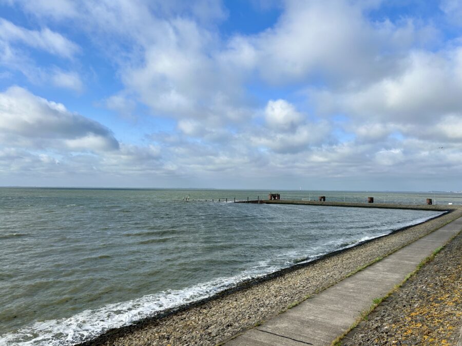 Attraktives Ferienhaus - nur ca. 50 m zur Nordsee - ca. 8,5 % Rendite - nur 50m entfernt (38014)