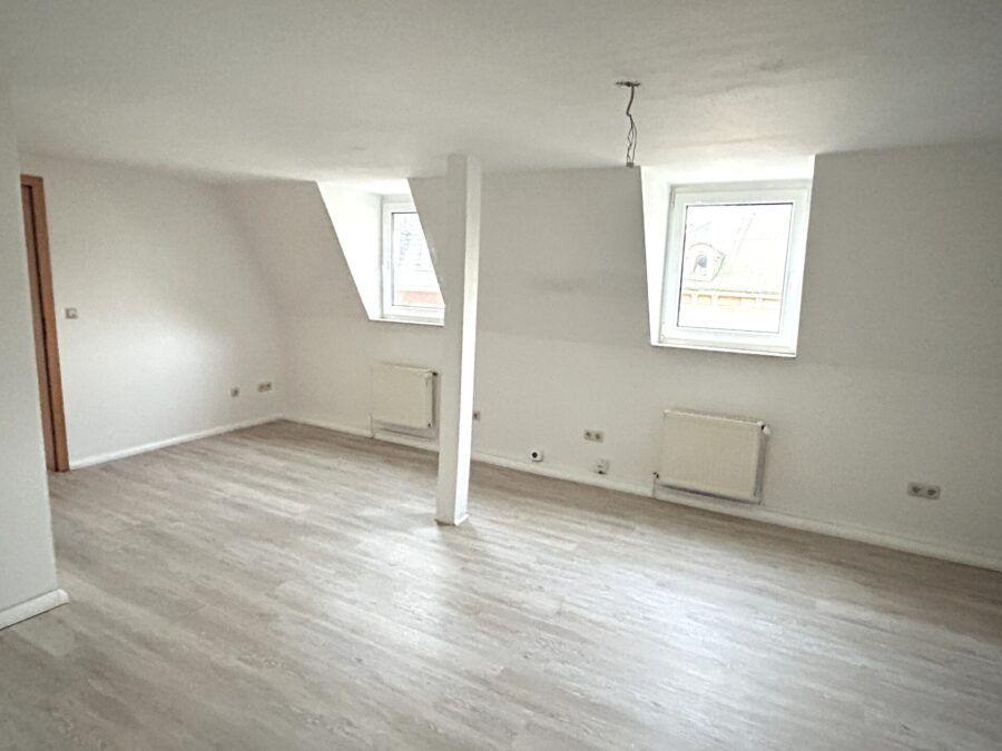 Urban, charmant und komfortabel: Sofort bezugsfreie 4-Zimmer-Wohnung in Wilhelmshaven - Zimmer 4 (37337)