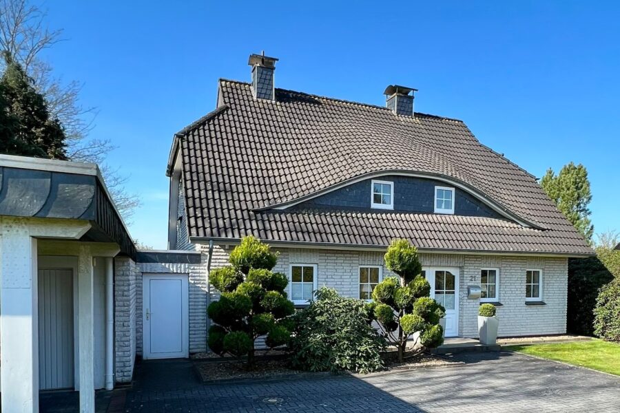 Familienidyll in Bestlage, 26316 Varel, Einfamilienhaus