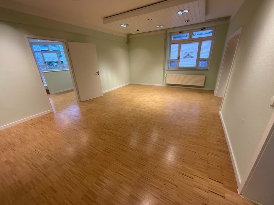 Ideal für Friseur- und Kosmetiksalon ***Gewerbeeinheit mit verschiedenen Nutzungsmöglichkeiten im Herzen von Dangast!*** - Behandlungsraum (34366)