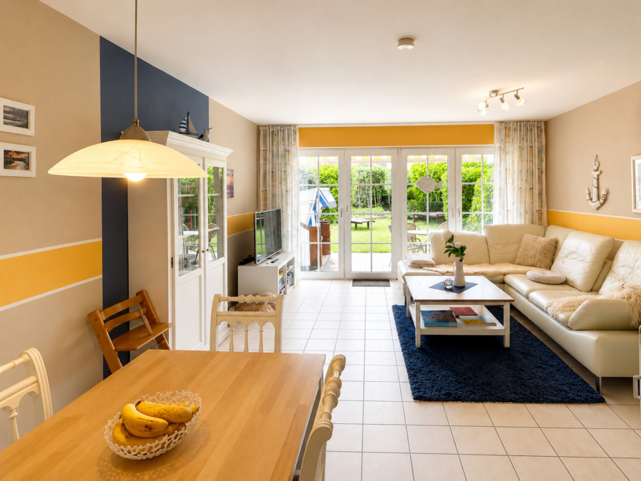 Nur wenige Schritte zum Meer: Charmantes Reihenmittelhaus im Nordseebad Dangast - Wohn-/Essbereich (45873)