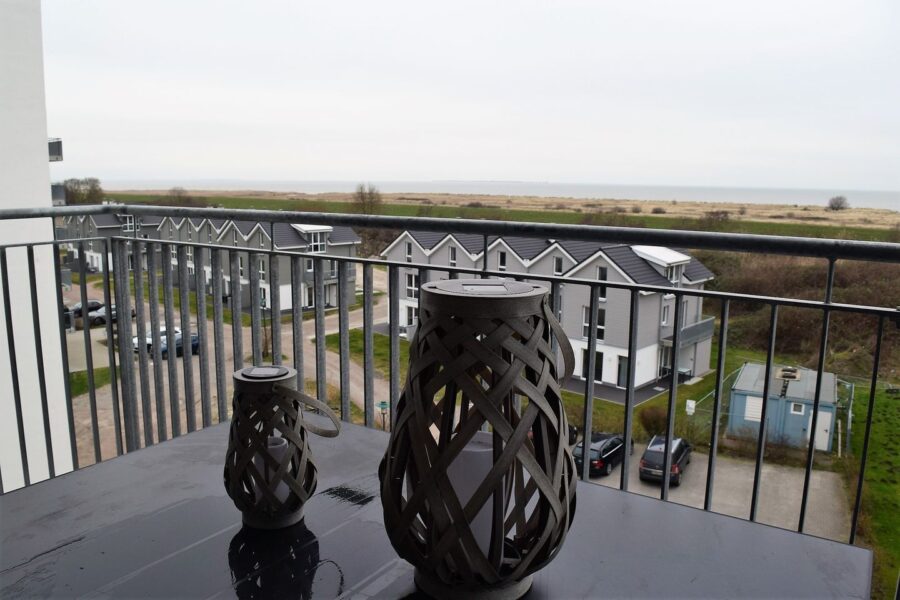 Großzügige Ferienwohnung mit Meerblick in Schillig 4. Etage 50.4.N - Balkon mit Wasserblick (34621)