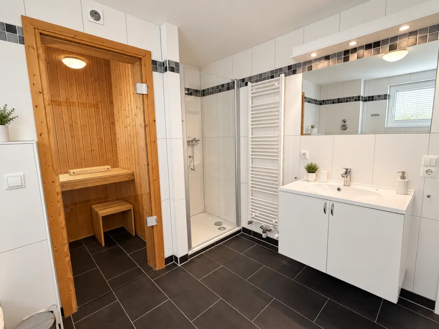 Meer, Strand & Erholung ganz nah- Ferienwohnung 51.3.S im Nordsee Ferienpark Schillig - Modernes Bad mit Sauna und Dusche (50668)