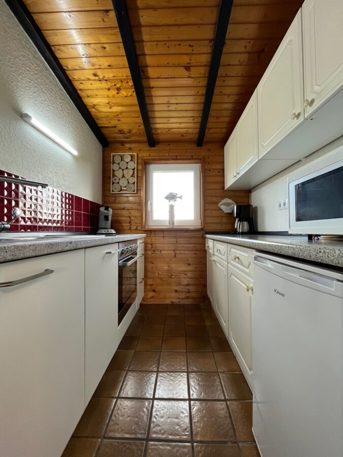 Ferienhaus-Ensemble in Traumlage – Ihr Paradies an der Nordsee 8,5%-Rendite - Küche FeWo 1 (32516)