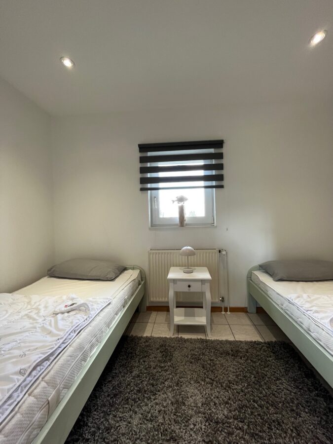 Ferienhaus-Ensemble in Traumlage – Ihr Paradies an der Nordsee 8,5%-Rendite - Schlafzimmer FeWo 2 (32519)