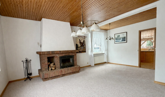 Wohnhaus-Gewerbe-Baugrundstück - Viel Gestaltungspotenzial! - Wohnzimmer (43568)