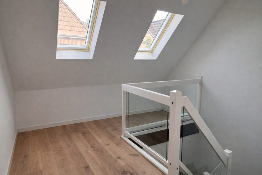Neuwertige 2-Zimmer-Wohnung mit freiem Blick in Dangast - Eingangsbereich (40804)