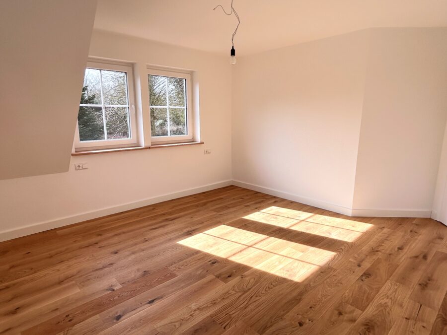 Lichtdurchflutete 2-Zimmer-Wohnung mit hochwertiger Ausstattung in Dangast - Schlafzimmer (39220)