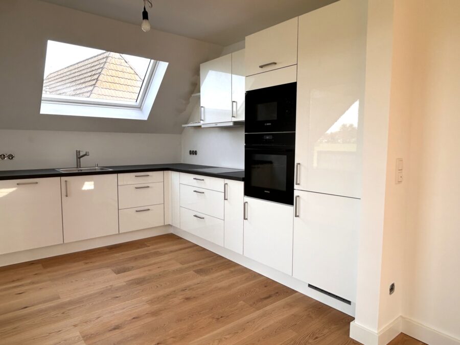 Lichtdurchflutete 2-Zimmer-Wohnung mit hochwertiger Ausstattung in Dangast - Einbauküche (39219)