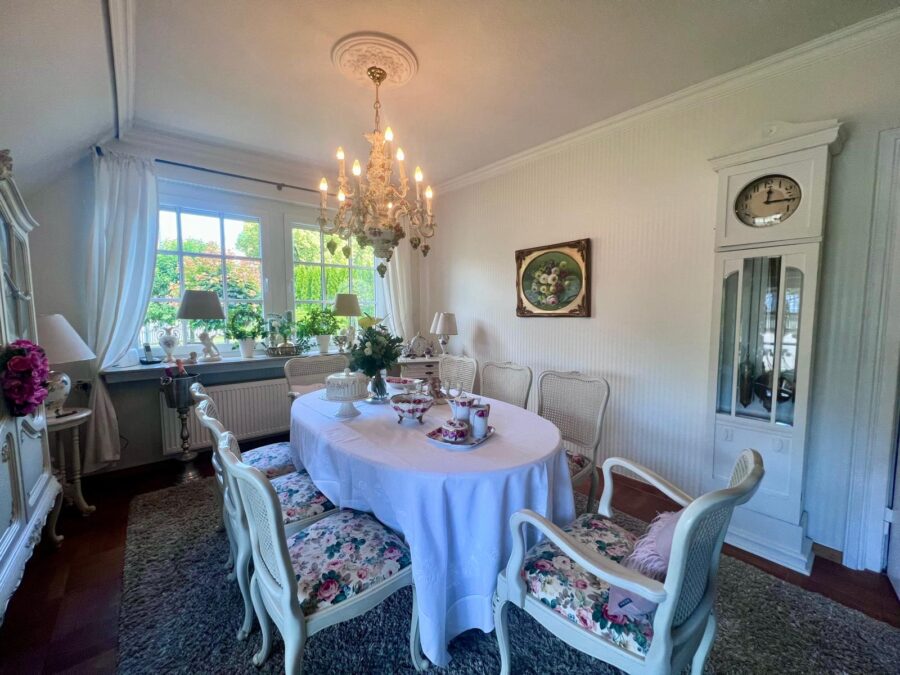 Friesische Gemütlichkeit unter Reet - Kauf mit Vermietungsgarantie - Esszimmer (32880)