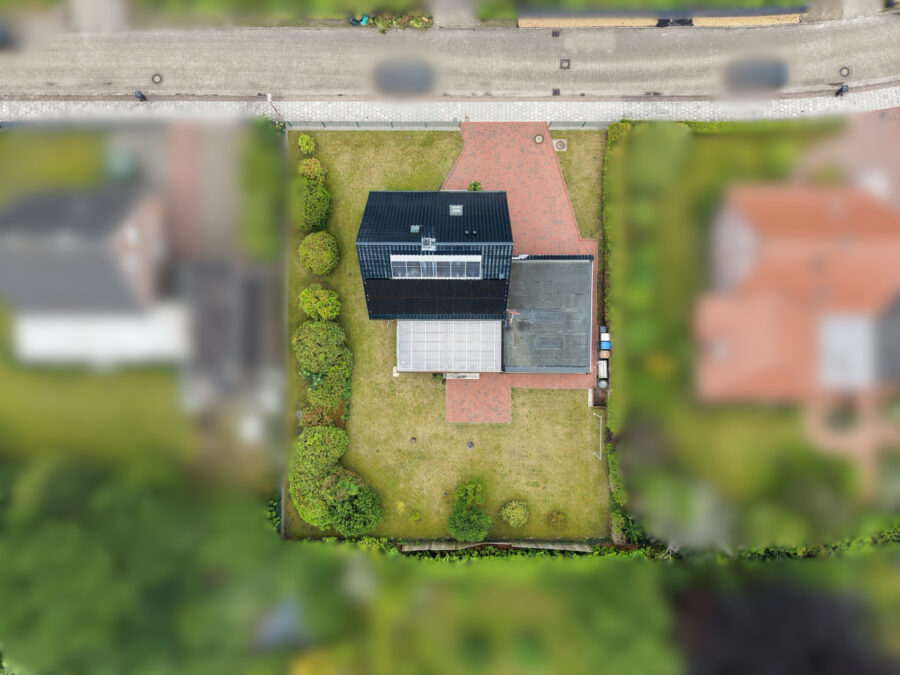 Familienfreundliches Einfamilienhaus in Dangastermoor! - Drohnenaufnahme (43893)
