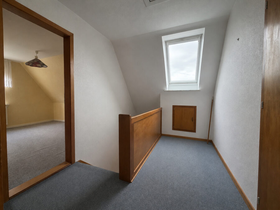 Familienfreundliches Einfamilienhaus in Dangastermoor! - Flur (43902)