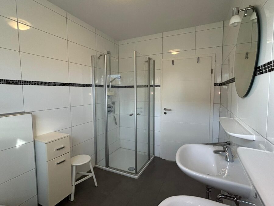 Moderne Ferienwohnung - strandnah in Dangast - Badezimmer (34457)