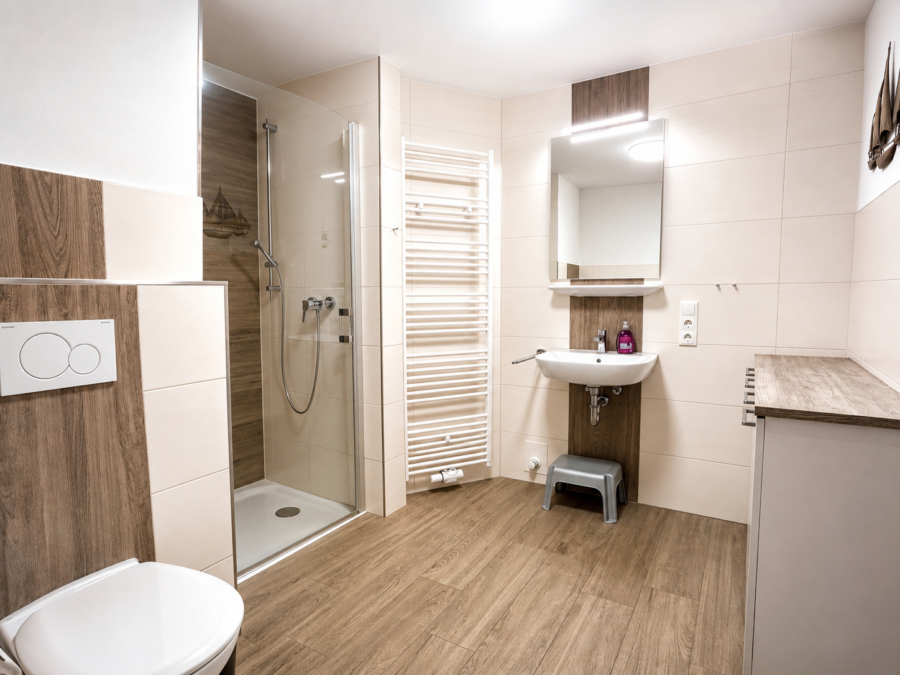 Ihr Nordsee-Rückzugsort – Ferienhaus für Selbstnutzer und Feriengäste - Badezimmer (45994)