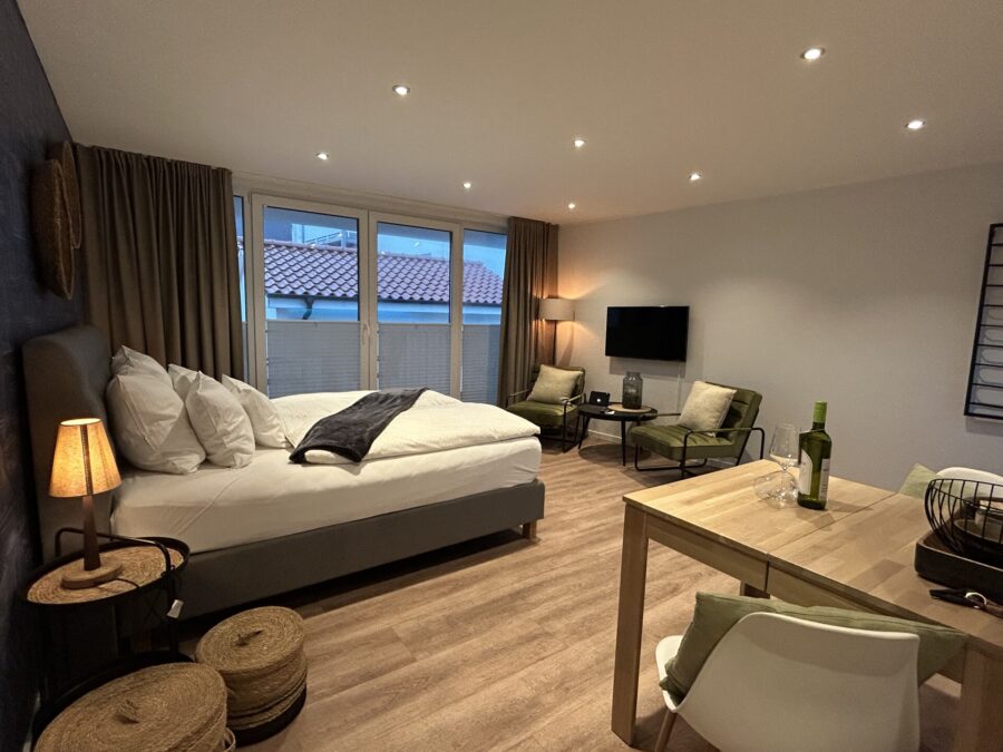 Nordseeinsel Norderney - Stadthaus im Zentrum mit Gewerbe + Ferienwohnungen + Penthouse - Whg. 1 - Ferienloft (37211)