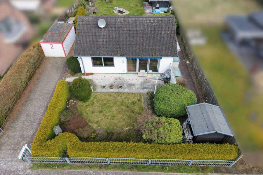 Großes Potenzial in Top-Lage: Sanierungsbedürftiges Haus auf traumhaftem Grundstück in Dangast - Drohnenaufnahme (40355)