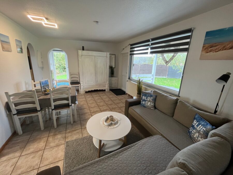 Ferienhaus-Ensemble in Traumlage – Ihr privates Paradies an der Nordsee mit Top-Rendite - Wohnzimmer Whg. 2 (34588)