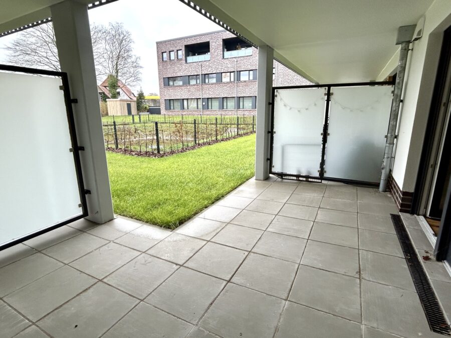 Wohnen am Urwald - 17 moderne Eigentumswohnungen in Neuenburg - Terrasse WE 4 (38608)